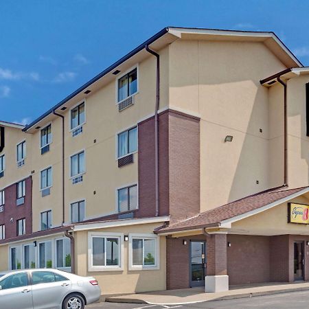 Super 8 By Wyndham Nashville/ Dntn/ Opryland Area Exterior foto