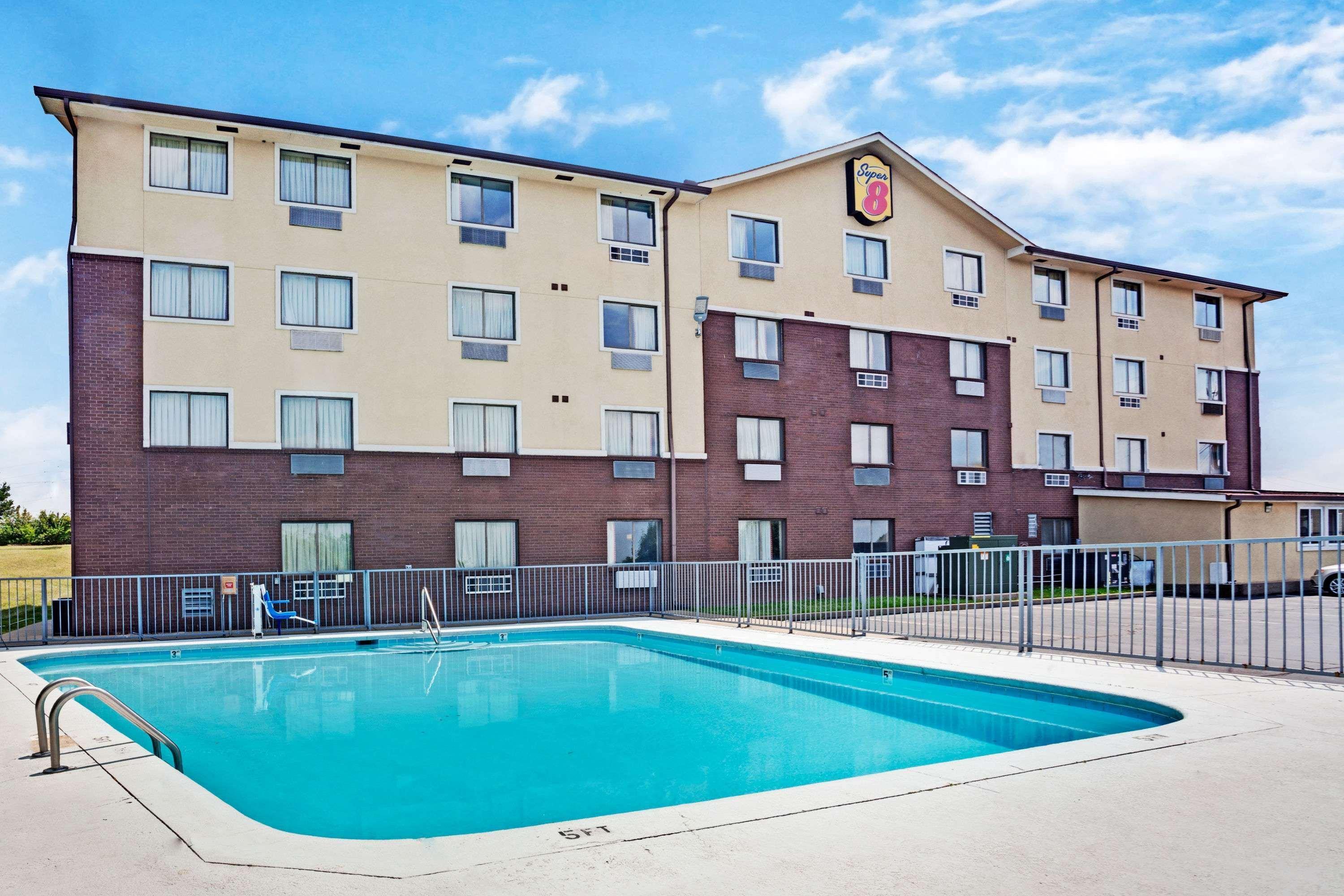 Super 8 By Wyndham Nashville/ Dntn/ Opryland Area Exterior foto