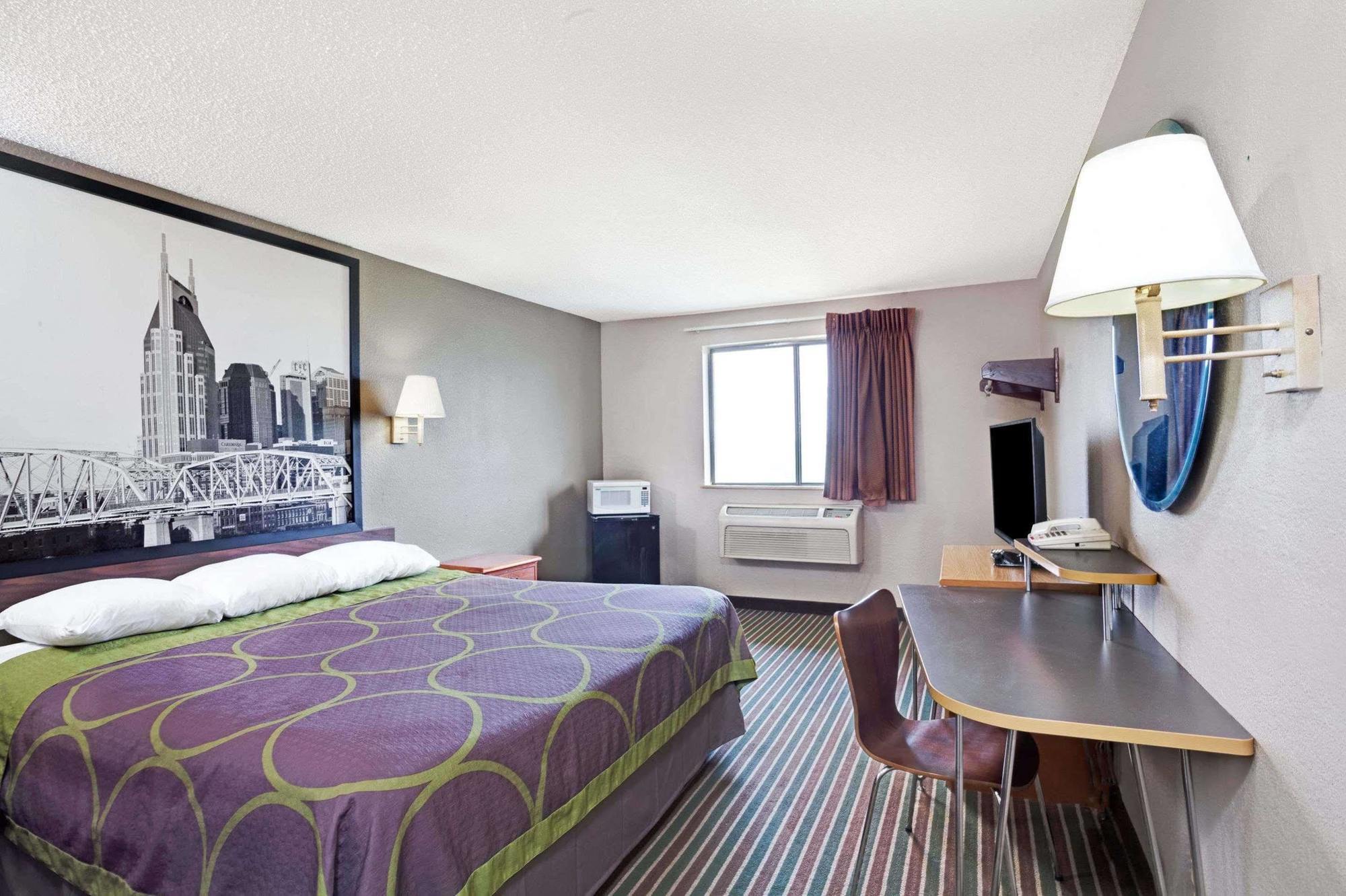 Super 8 By Wyndham Nashville/ Dntn/ Opryland Area Exterior foto